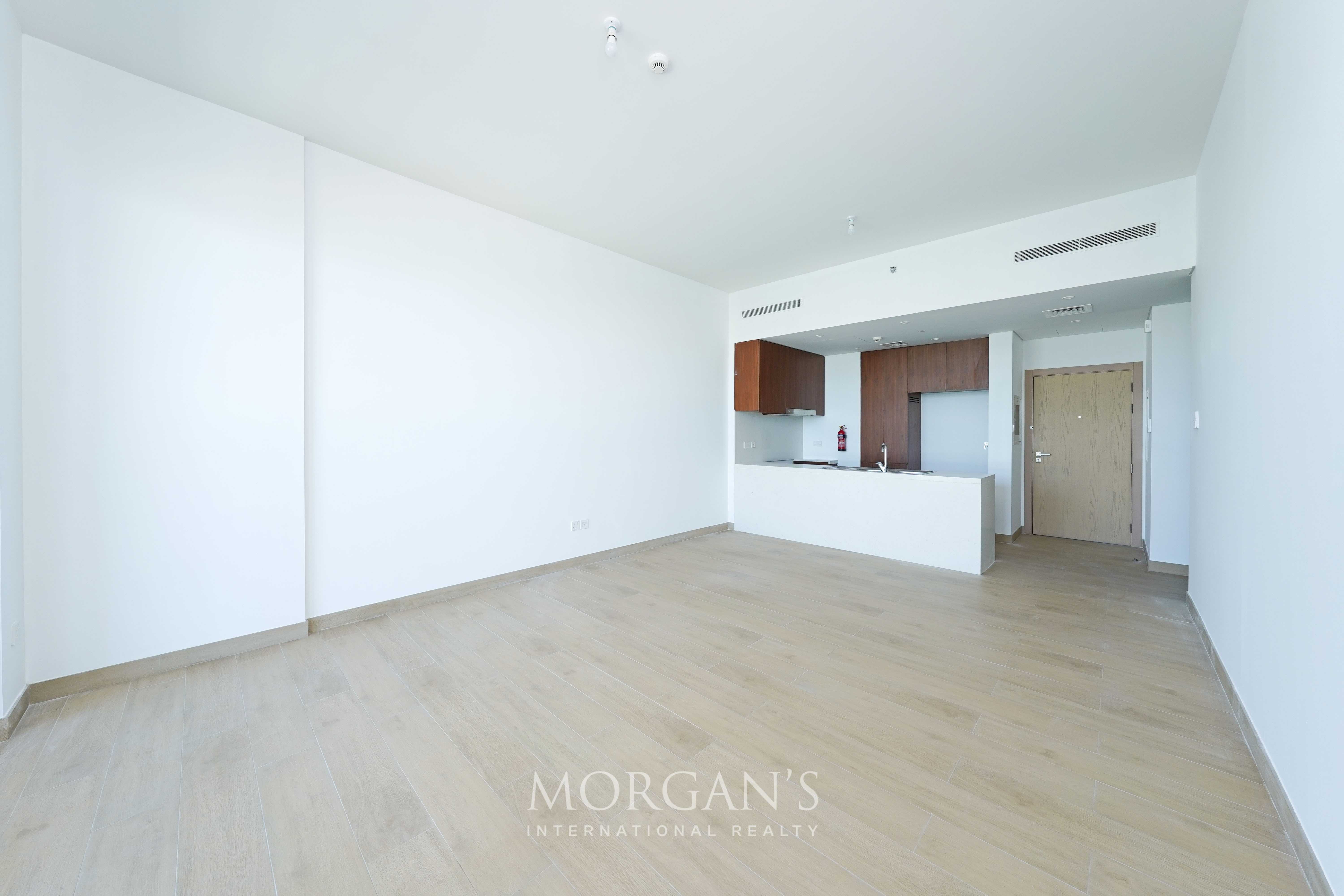 2BR Unit | Sea View | Unfurnished | Prime Location | Jumeirah