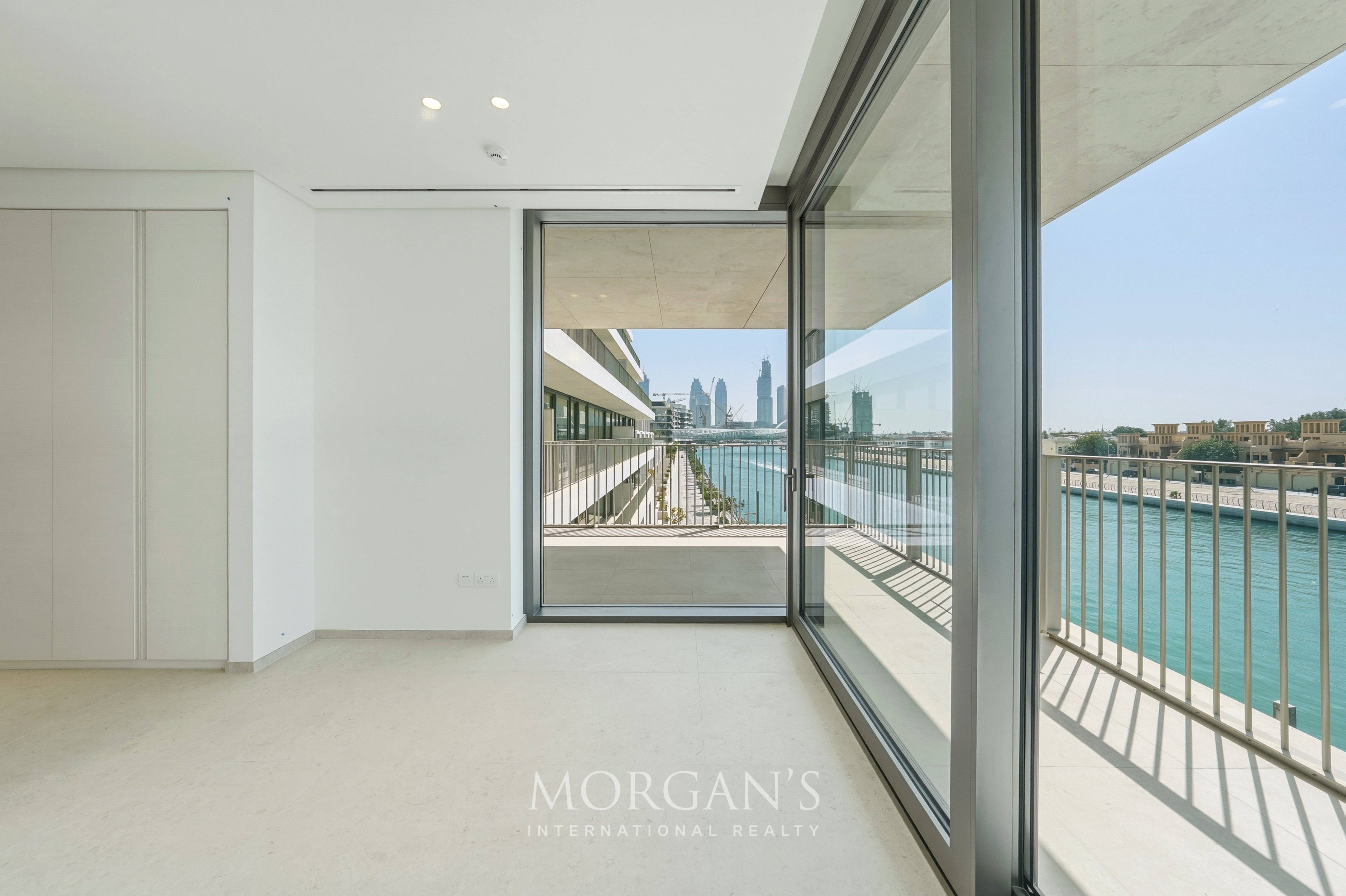 3BR Apartment | Canal Views | Waterfront Living | Jumeirah