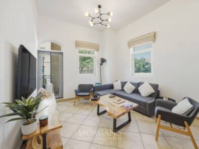 Corner Unit | Well Maintained | VOT