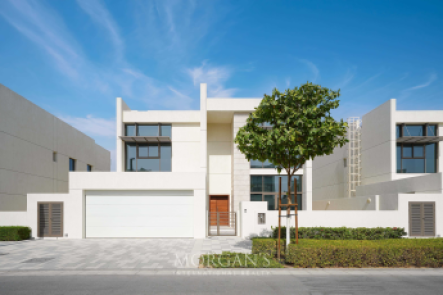 4 BR Villa | Private Pool | Spacious Layout