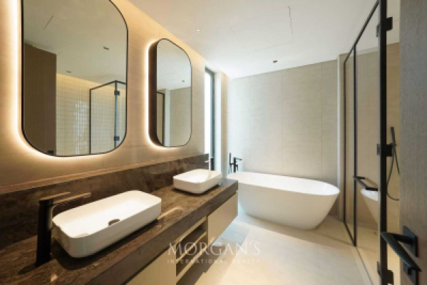 4 BR Modern Villa | Brand New | Vacant-8