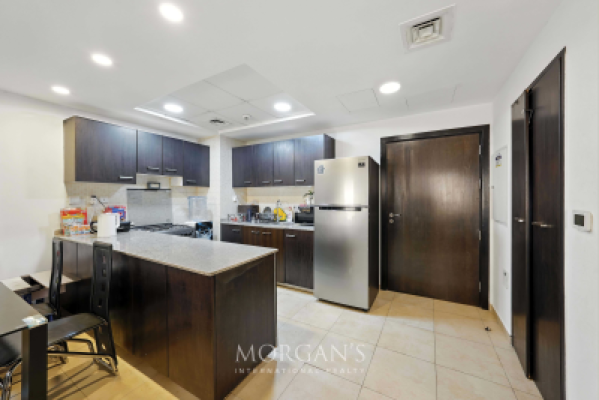 Bright 2BR | Spacious | Peaceful Family Home-6