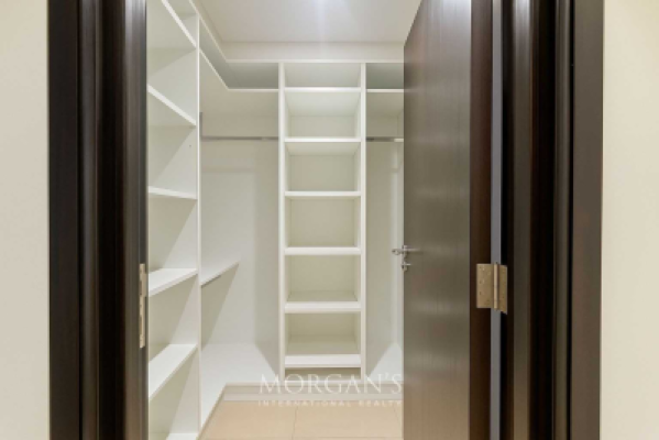 Spacious 1 BR | Vacant Unit | Great View-7
