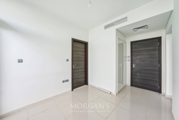 3 BR Townhouse | Vacant | View today-9