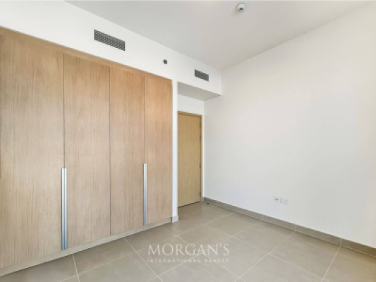 3BR Apartment | Waterfront Living | Marina View-8
