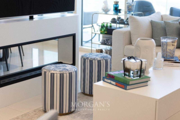 UPGRADED AND FULLY FURNISHED | CORNER UNIT-4