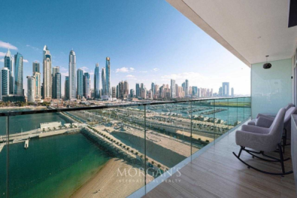 UPGRADED AND FULLY FURNISHED | CORNER UNIT-14