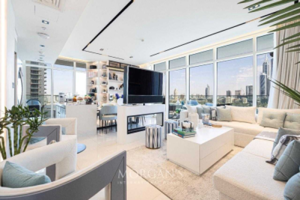 UPGRADED AND FULLY FURNISHED | CORNER UNIT-6