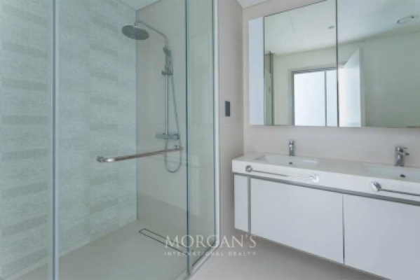 Luxurious Layout | Skyline View | Unfurnished-13