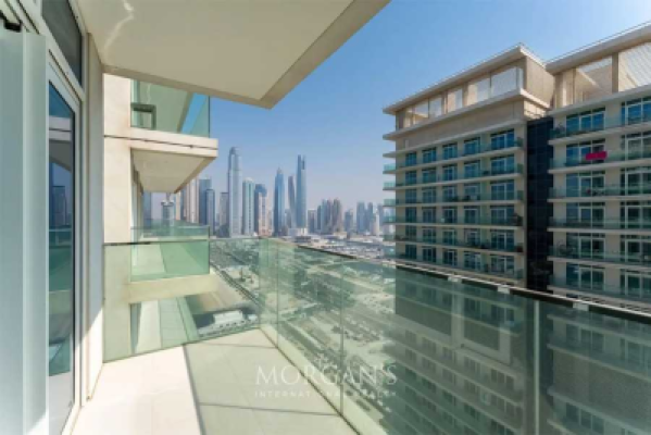 Luxurious Layout | Skyline View | Unfurnished-19
