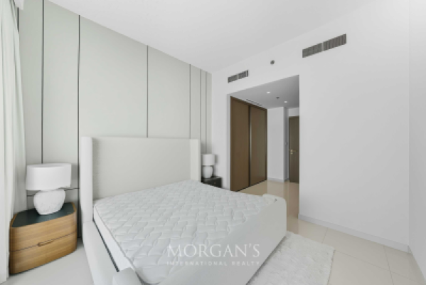 Brand New | Palm View | Spacious Layout-14