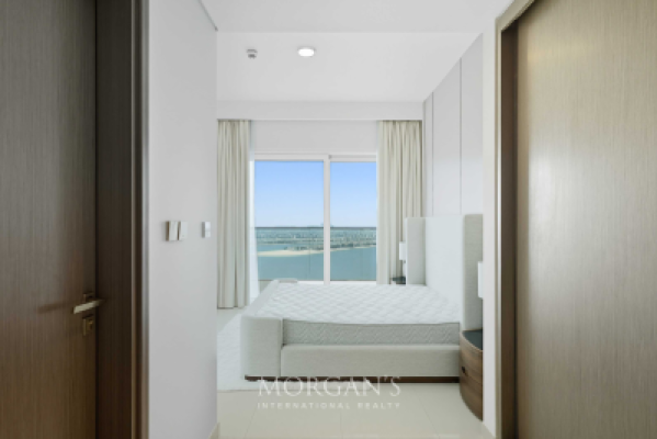 Brand New | Palm View | Spacious Layout-19