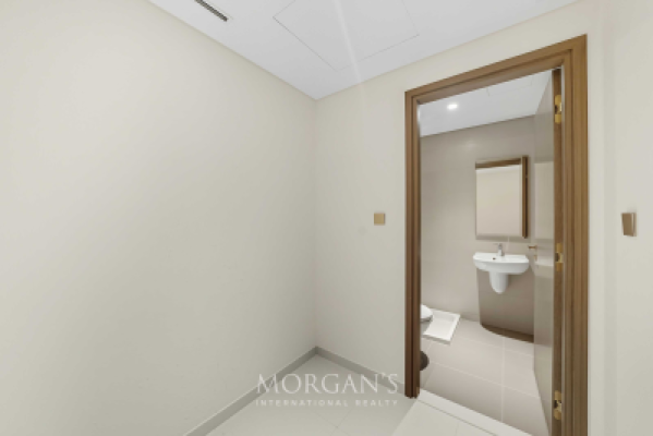 Brand New | Palm View | Spacious Layout-19