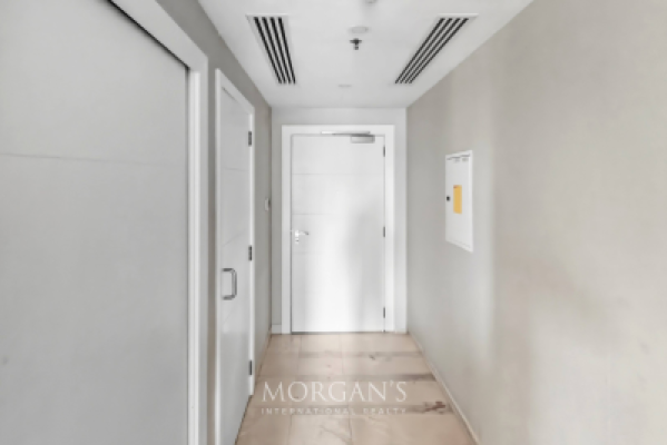 Spacious 1 BR | Stunning Fountain View -8