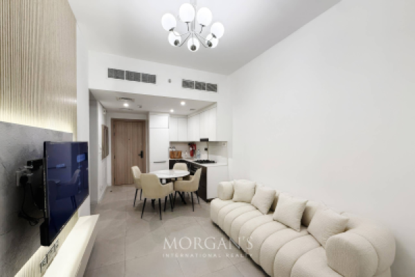 Great Deal | Near Metro | Prime Location -1