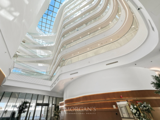 Modern Studio | Urban Luxury | Prime Location-11