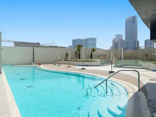 Modern Studio | Urban Luxury | Prime Location-15
