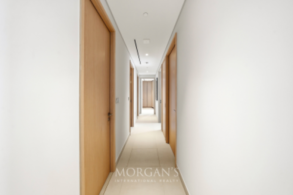 Burj View | Spacious | Vacant | Fully Furnished-12