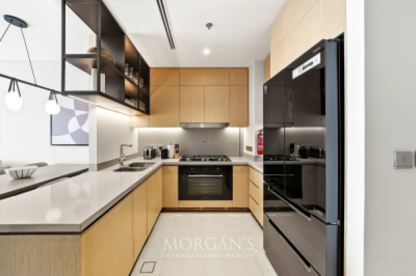 Burj View | Spacious | Vacant | Fully Furnished-10