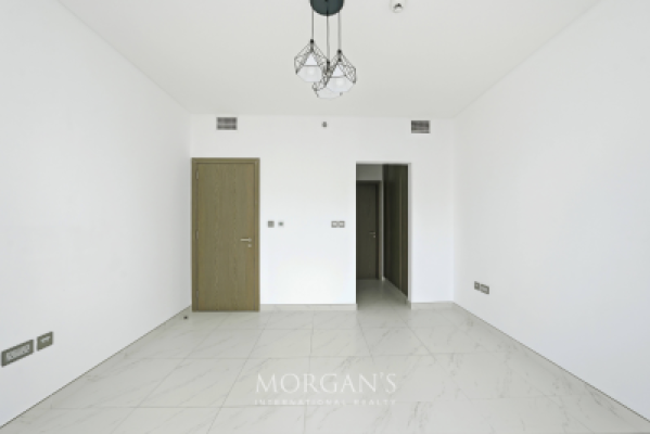 Great Price | High Floor | Investor Deal-3