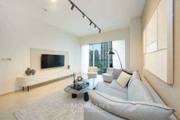 Luxury 1BR  | Premium Furniture | Brand New-8