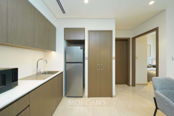 Luxury 1BR  | Premium Furniture | Brand New-9