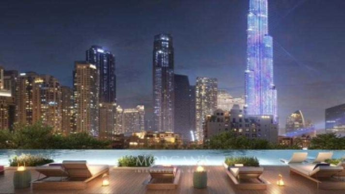 City View | Big Balcony | Spacious Living Room-5