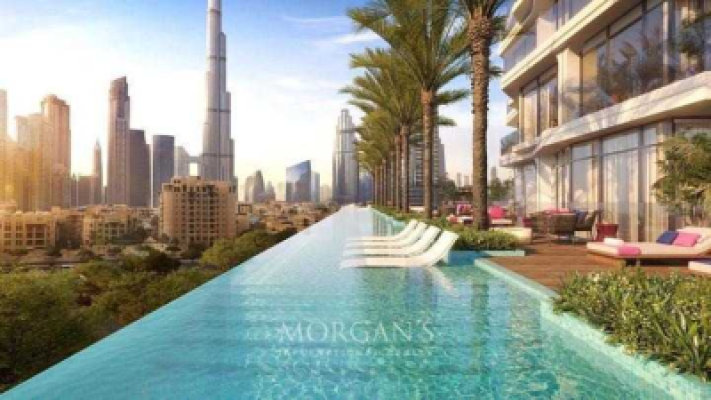 City View | Big Balcony | Spacious Living Room-6