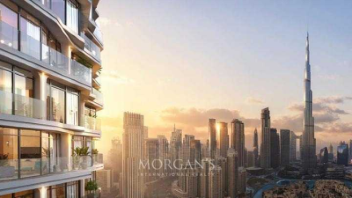 City View | Big Balcony | Spacious Living Room-9