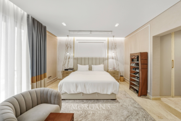 Elegant 6 BR Villa | Furnished | Palm View-18