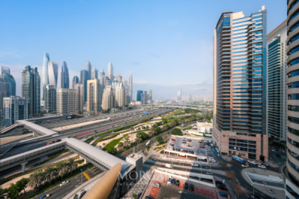 Luxury 2BR + Maid | Green Lakes | Prime Location-22