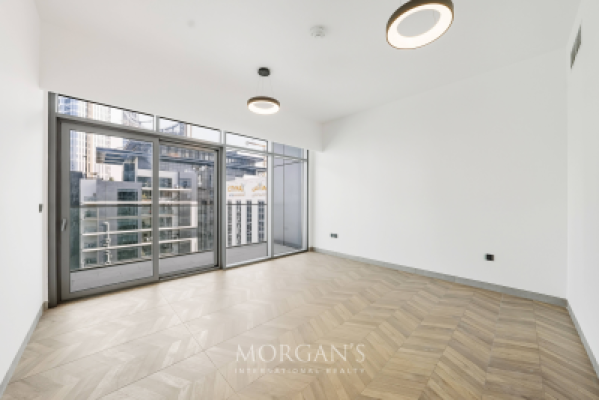 Royal Regency | High Floor | Burj and Canal View-5