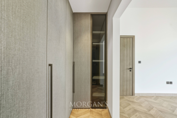 Royal Regency | High Floor | Burj and Canal View-17