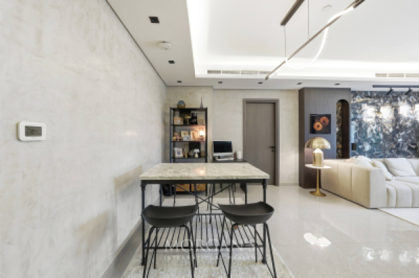 Premium Layout | 2 BR unit | Prime Location-8