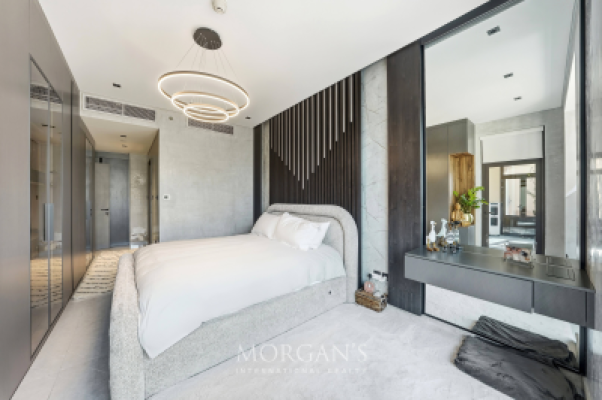Premium Layout | 2 BR unit | Prime Location-17
