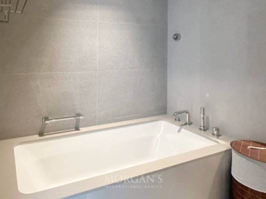 2 BR Apartment | Dubai Mall Access | Furnished-14