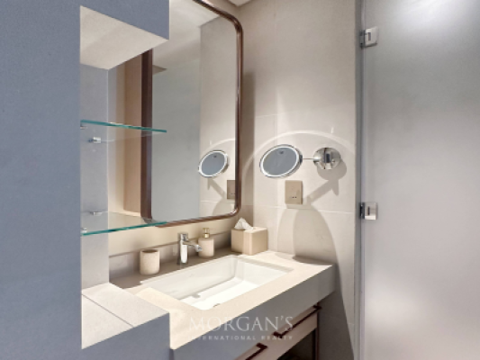 2 BR Apartment | Dubai Mall Access | Furnished-15