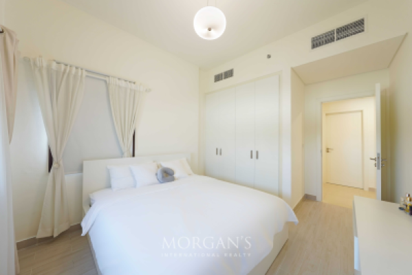 Spacious Layout | Great Community | with Balcony-5