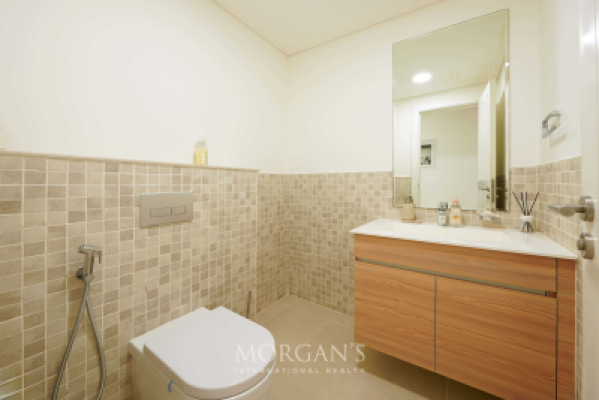 Spacious Layout | Great Community | with Balcony-14