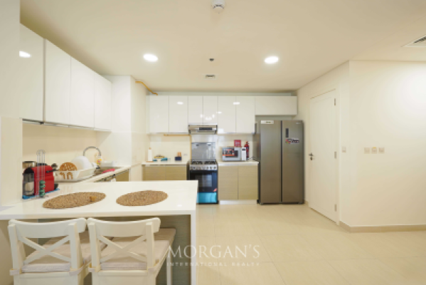 Spacious Layout | Great Community | with Balcony-2