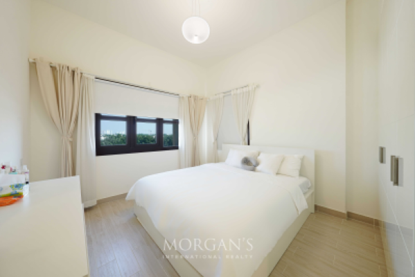 Spacious Layout | Great Community | with Balcony-8