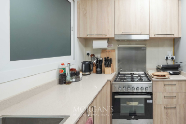 Spacious | Vacant Mid July | Partial Canal Views-8