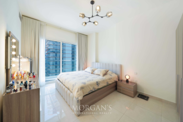 Spacious | Vacant Mid July | Partial Canal Views-11