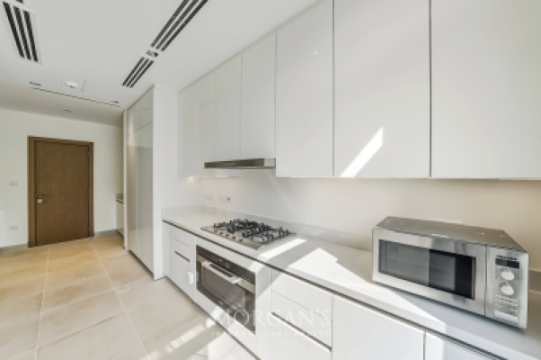 Large layout | Corner Villa | 4 BR-7