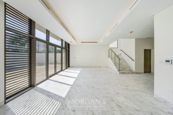 Large layout | Corner Villa | 4 BR-2