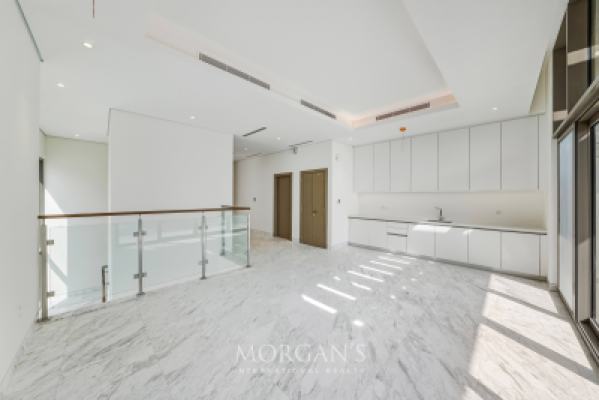 Large layout | Corner Villa | 4 BR-12