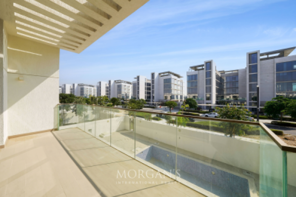 Large layout | Corner Villa | 4 BR-14