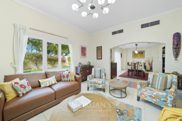 Exceptional 3 BR Villa with Great Views-7