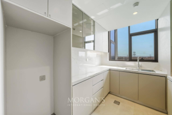 Spacious 2 BR Unit | Unfurnished | High Floor-6