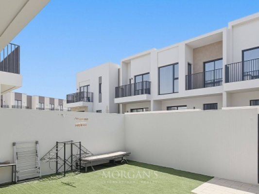 3 BR Villa | Spacious Layout | Greenview 1-11